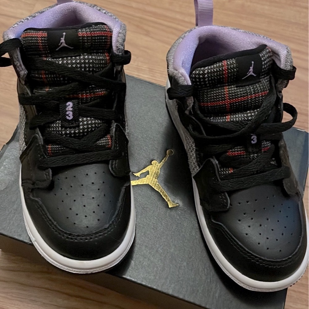 AirJordan 1 Mid (TD)